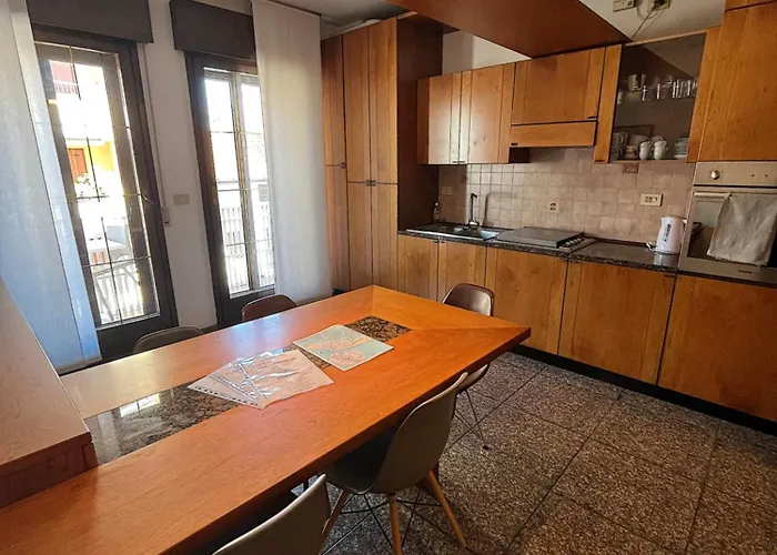 Apartament Marchesini 13 *